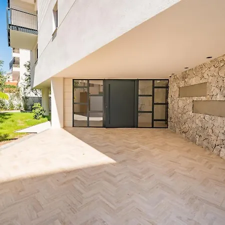 Incredible 3br - With Garden - Palm